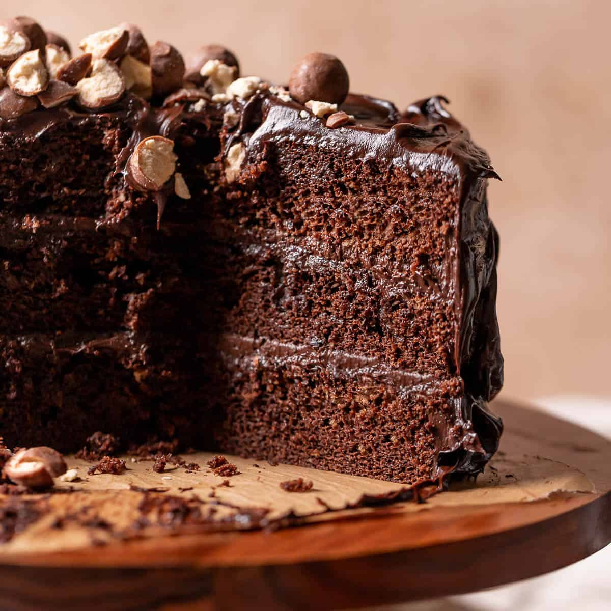 Dark Chocolate Ganache Cake